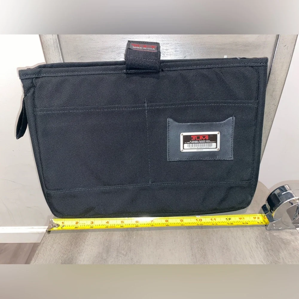 Tumi Laptop/Ipad Cushioned Case